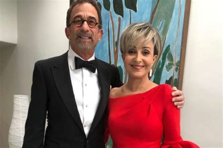 Annie Potts: Exploring Her Life And Partner