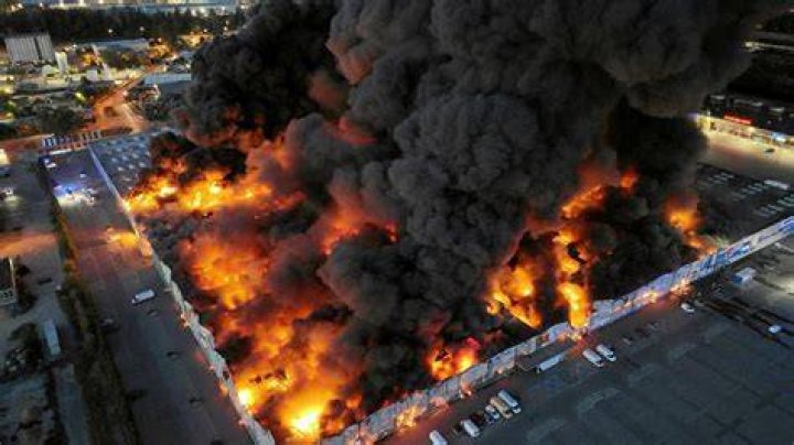 Arson in Warren Township shopping area