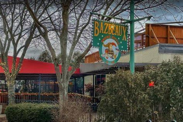 Bazbeaux pizza expands to Carmel