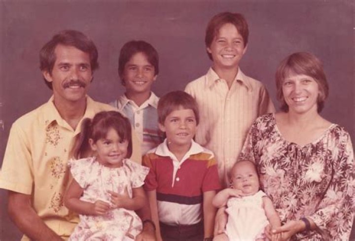 Does Tulsi Gabbard Have A Child?