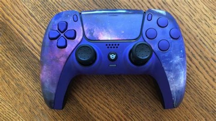 HexGaming’s Ultimate PS5 controller is a customizable back-paddled beauty