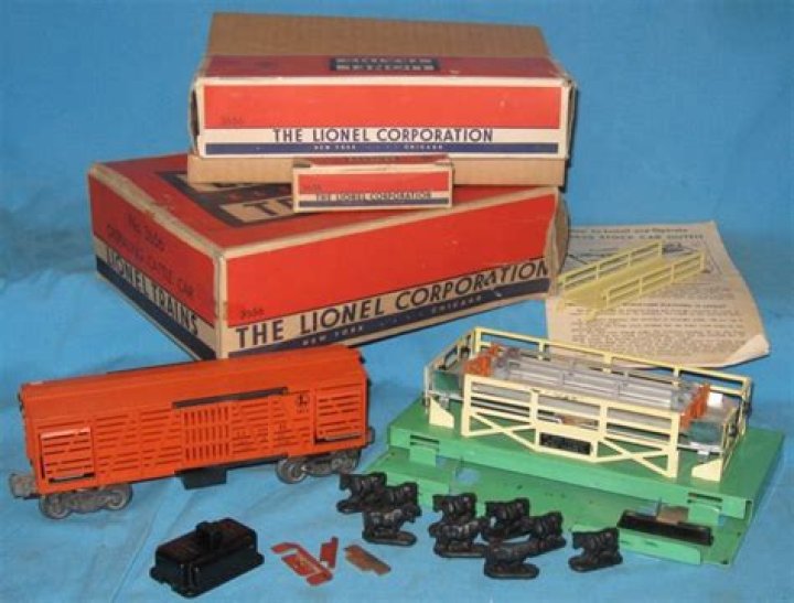Need help with cattle car and stockyard set