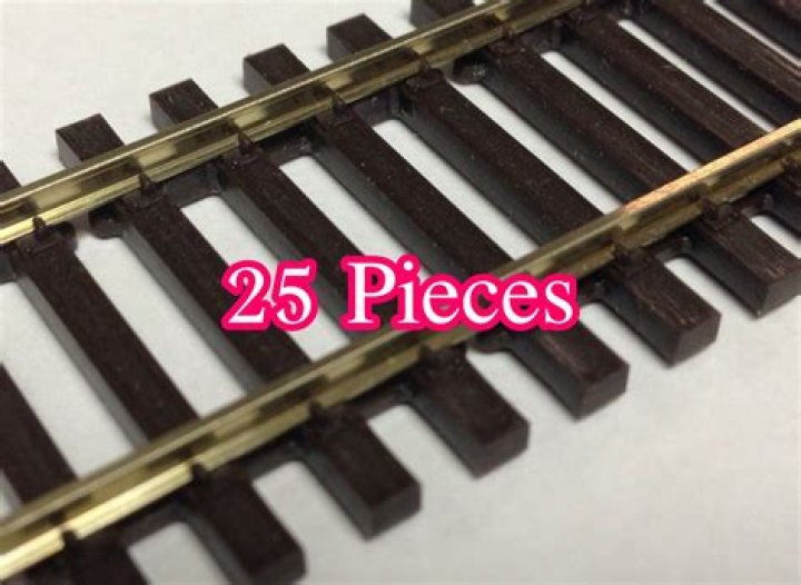 Peco vs Micro Engineering code 83 flex track - Model Railroader Magazine