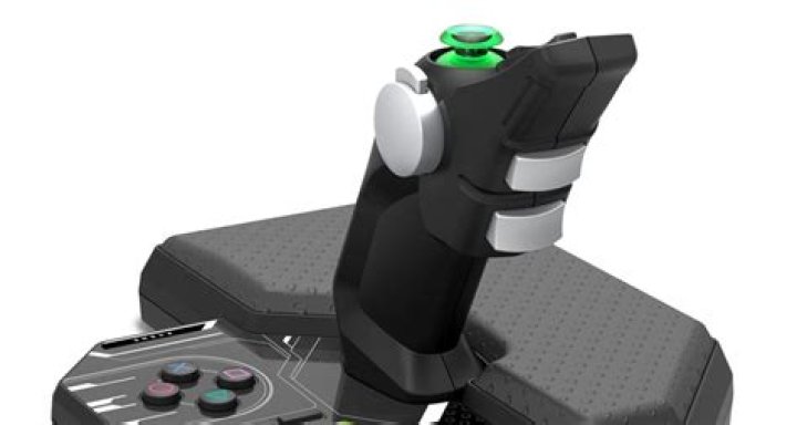 PS4 Getting a Mecha Controller for Border Break but Only if there Are Enough Orders