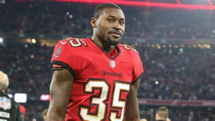 Source: Buccaneers agree to re-sign Jamel Dean