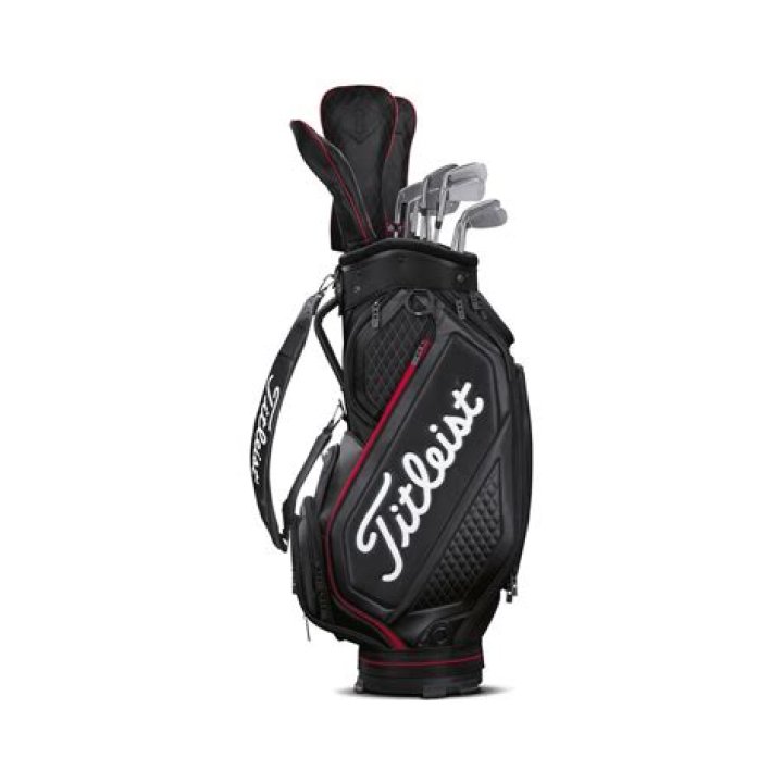 Titleist Mid Size Bag | Golf Monthly