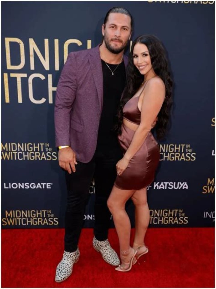 What ethnicity is Scheana Shay?